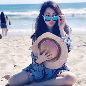 Meet your Posher, Candy